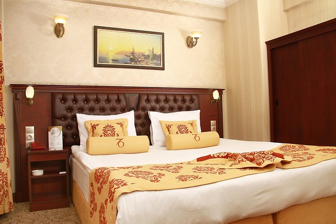 OĞLAKÇIOĞLU PARK HOTEL İZMİR