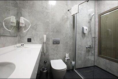 BEST WESTERN PREMİER KARŞIYAKA CONVENTİON & SPA HOTEL