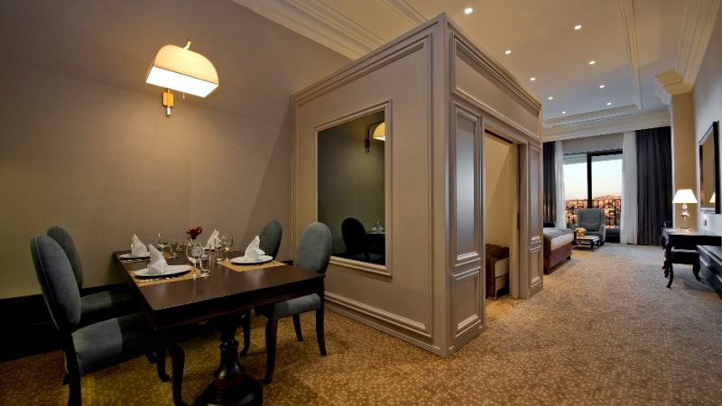 VIALAND PALACE HOTEL