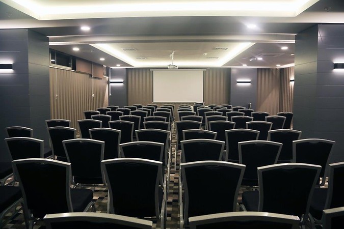 SUNPRIME C-LOUNGE HOTEL