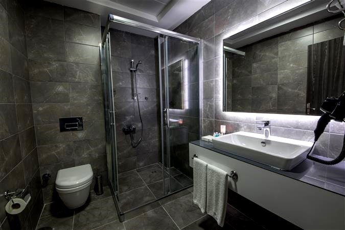 CAVİT DUVAN PRESTİGE HOTEL