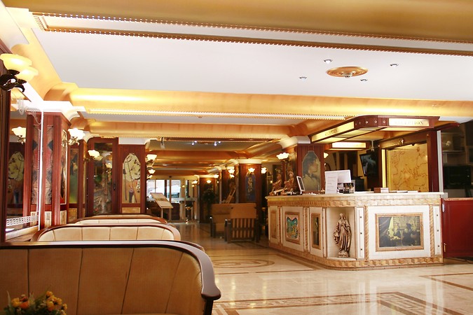 OĞLAKÇIOĞLU PARK HOTEL İZMİR