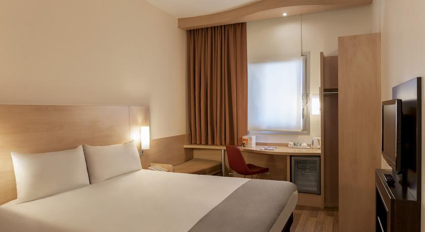 İBİS İSTANBUL ESENYURT