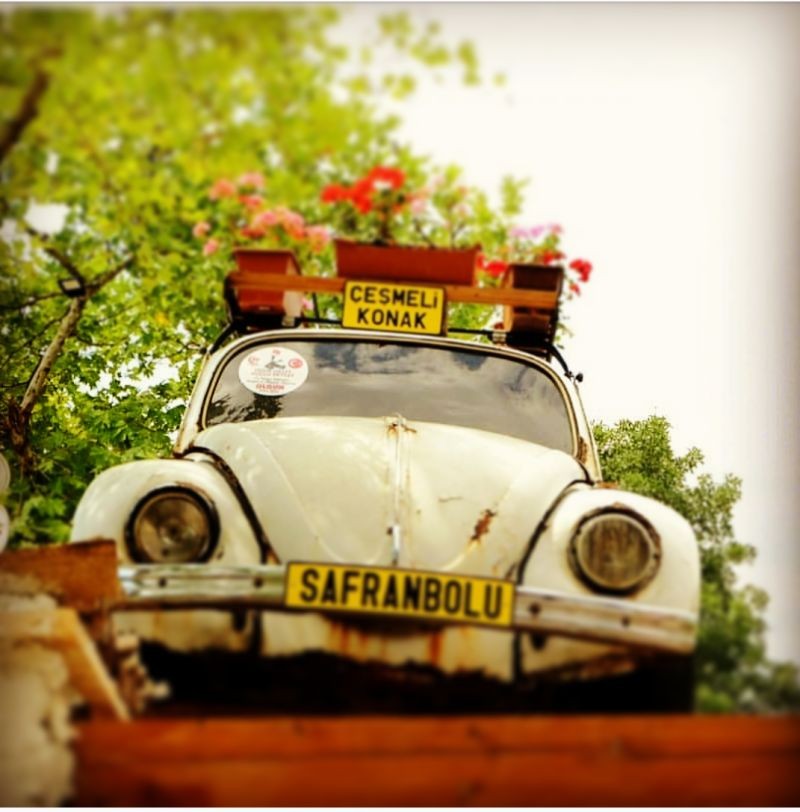 ÇEŞMELİ KONAK GARDEN