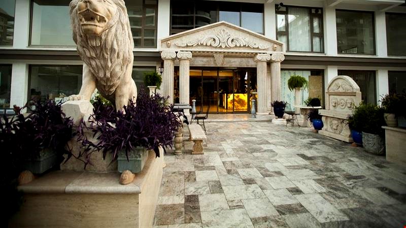 LİON PARK SUİTES & RESİDENCE HOTEL