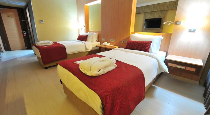 RAMADA BY WYNDHAM UŞAK