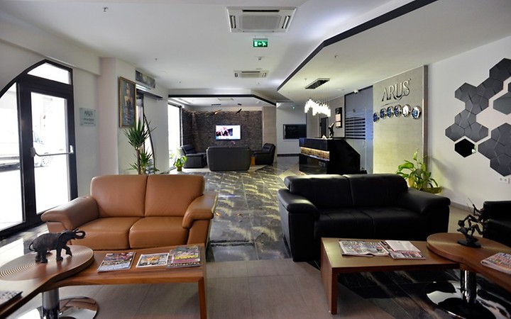 ARUS OTEL
