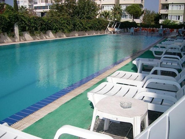 KRİSTAL BEACH HOTEL