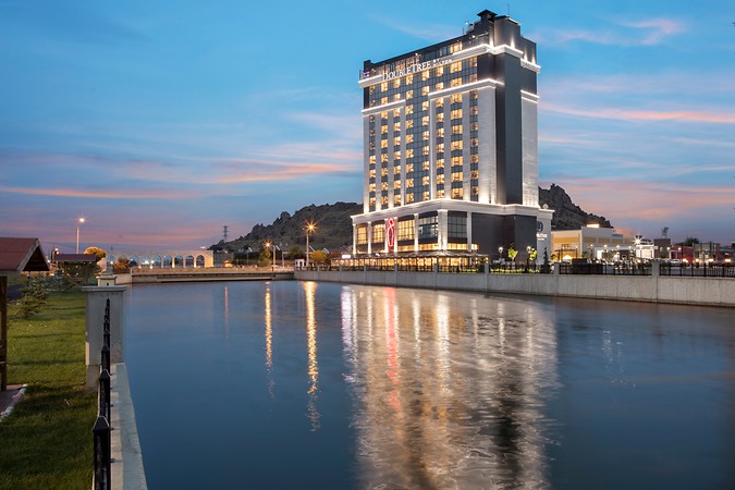 DOUBLETREE BY HILTON AFYONKARAHİSAR