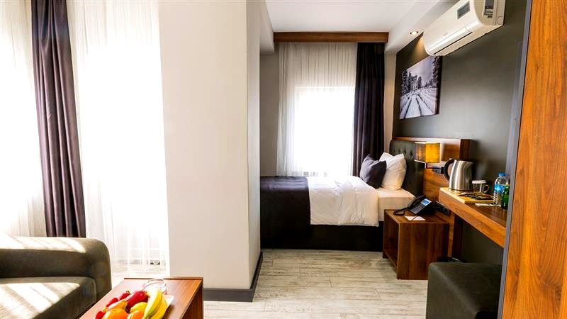 AZRA SUITE OTEL