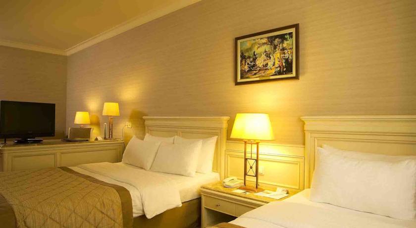 ELITE WORLD COMFY OTEL