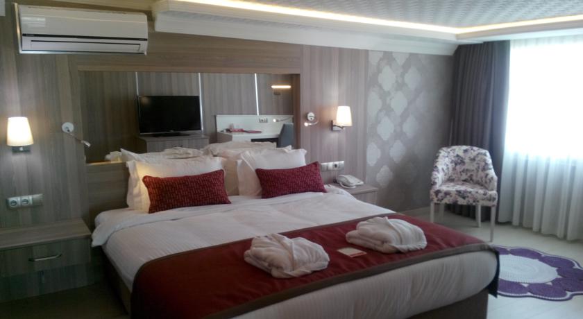 RAMADA BY WYNDHAM UŞAK