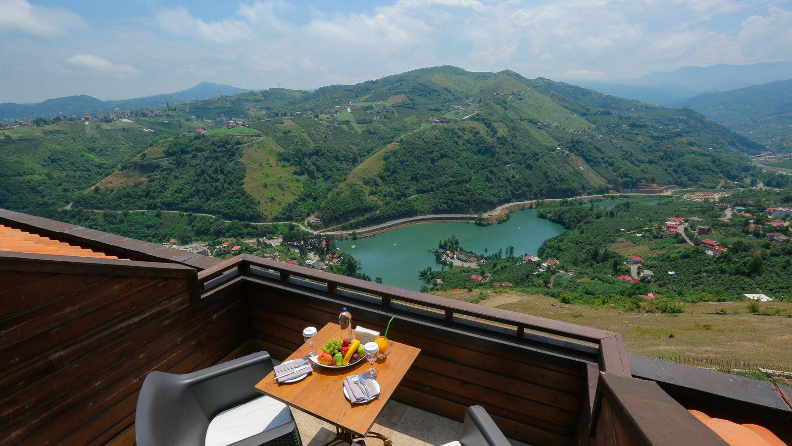 SERA LAKE RESORT HOTEL