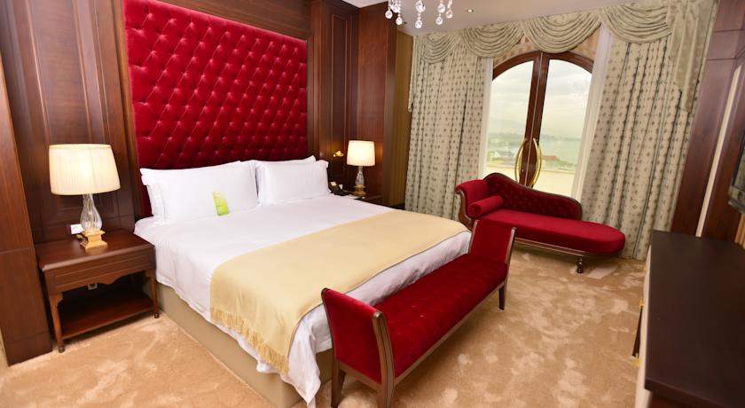 WELLBORN LUXURY HOTEL