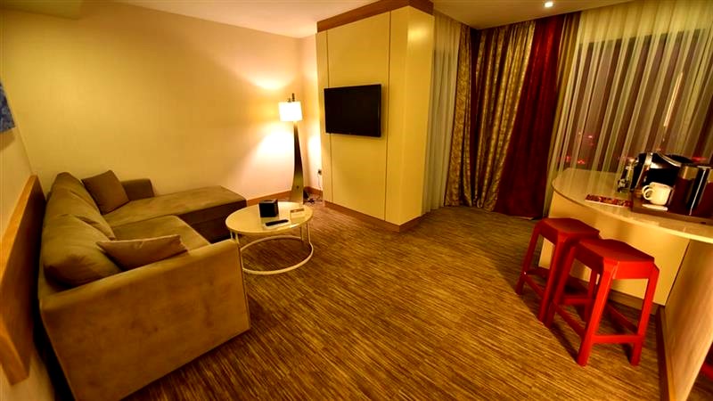 KUHLA BOUTİQUE SUİTE HOTEL