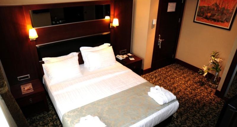 DREAMHILL BUSINESS DELUXE HOTEL