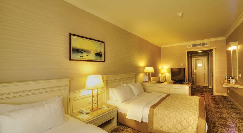 ELITE WORLD COMFY OTEL