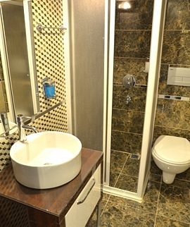 Kayışlıoğlu Otel