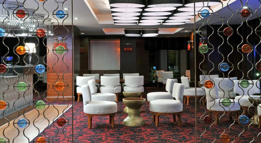 DOUBLETREE BY HILTON VAN