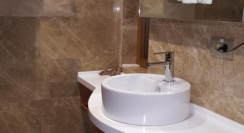 HILTON GARDEN INN ŞEKERPINAR