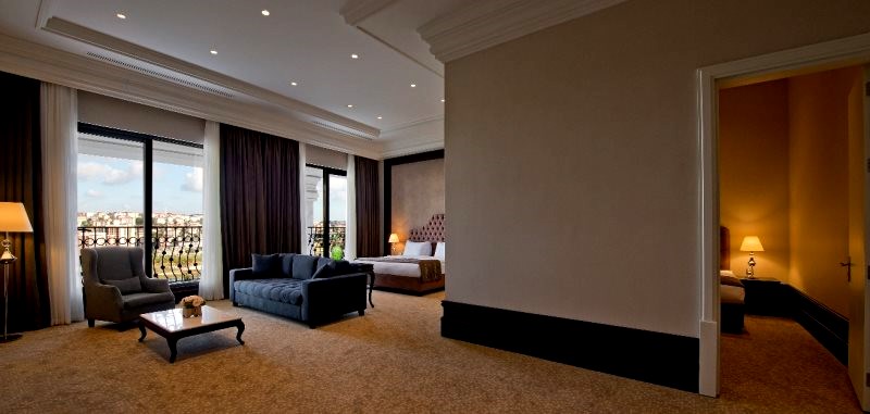 VIALAND PALACE HOTEL