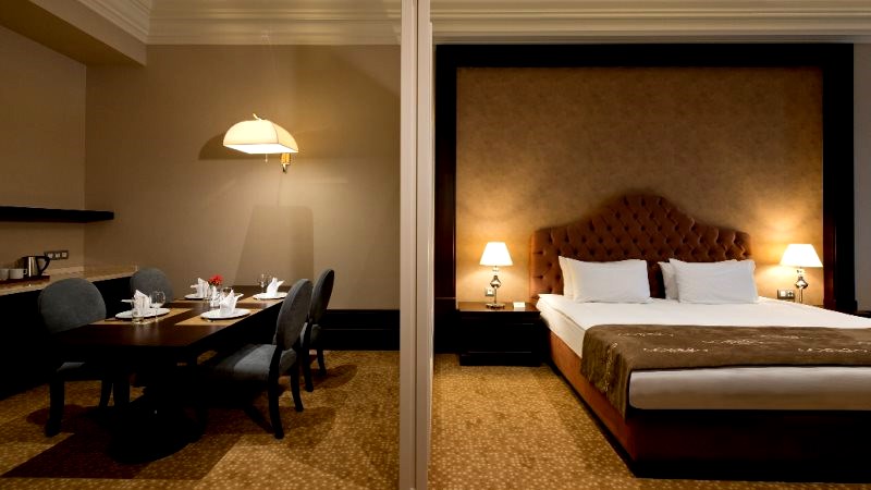 VIALAND PALACE HOTEL