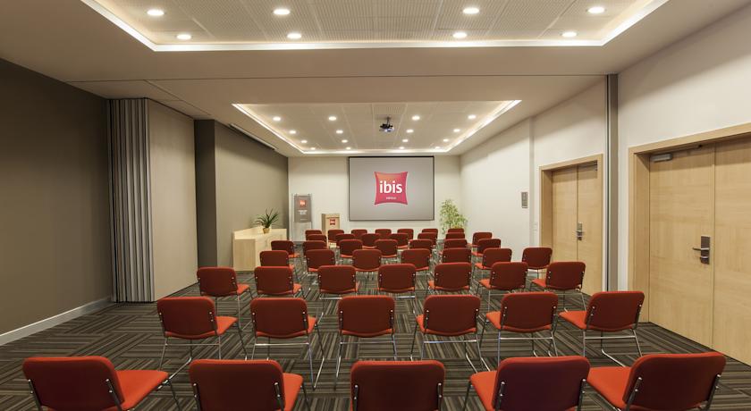 İBİS İSTANBUL ESENYURT