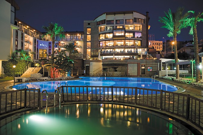 PIRIL OTEL ÇEŞME