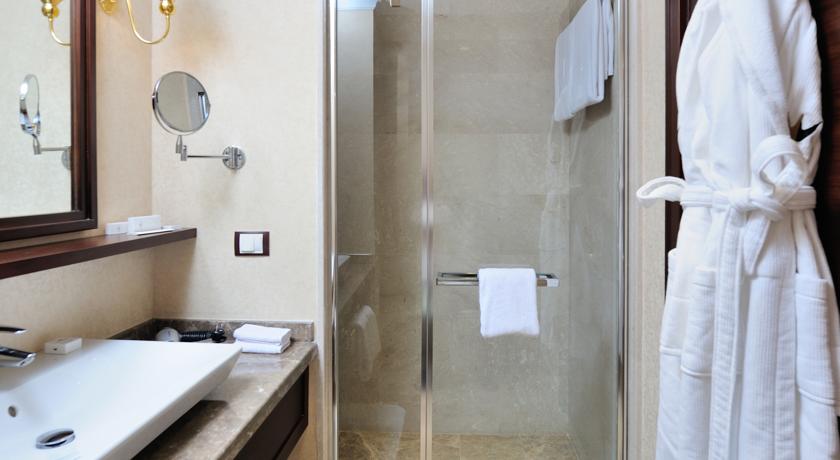 WELLBORN LUXURY HOTEL