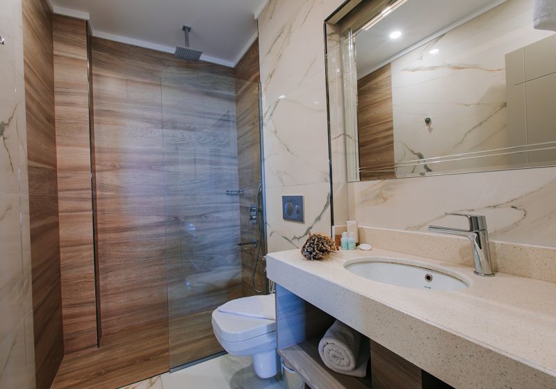 PEERLESS RESORT HOTEL